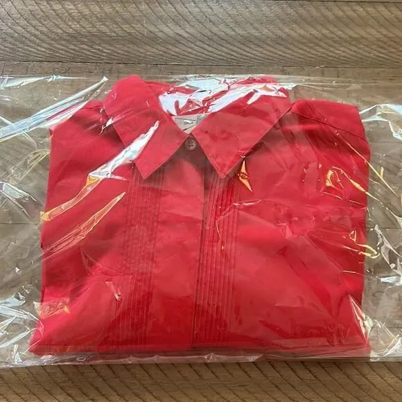 Polished Fire 🔥 Red Tuxedo 🤵‍♀️ Shirt 👔 Front Pleat Hidden buttons. Travel🧳 - Picture 17 of 17